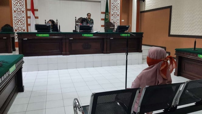 Masriah, Pelaku Penyiraman Tinja di Rumah Tetangganya, Ditangkap kembali sebagai Tersangka