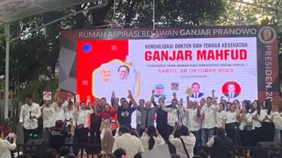 Ganjar Invites Volunteers to Promote Health on His 55th Birthday