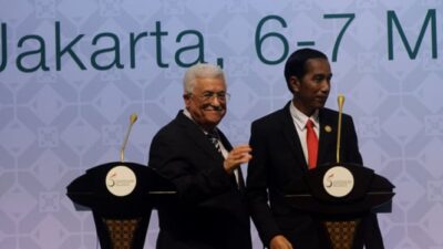 Jokowi Akan Membahas Situasi Gaza Selama Menghadiri KTT OKI di Arab Saudi