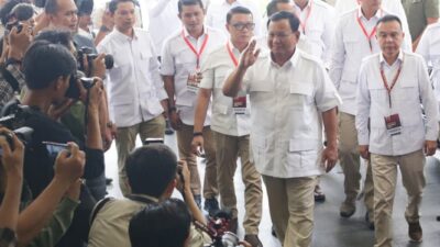 Prabowo Mengungguli Ganjar secara Signifikan dalam Simulasi Head to Head