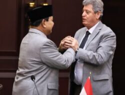 Prabowo Berikan Donasi 5 Miliar Rupiah untuk Warga Palestina