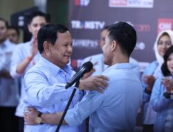 Prabowo Memuji Penampilan Luar Biasa Gibran di Debat Pilpres 2024