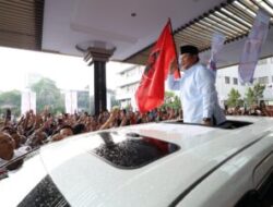 Prabowo di Bandung Dihadapan Perkusi dan Tarian menarik