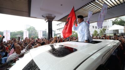 Prabowo di Bandung Dihadapan Perkusi dan Tarian menarik