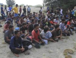 Ratusan Orang Rohingya Kembali Tiba di Aceh sebagai Pengungsi