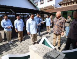 Prabowo Bersama Tinton Suprapto Berkunjung ke Museum Peta di Kota Blitar