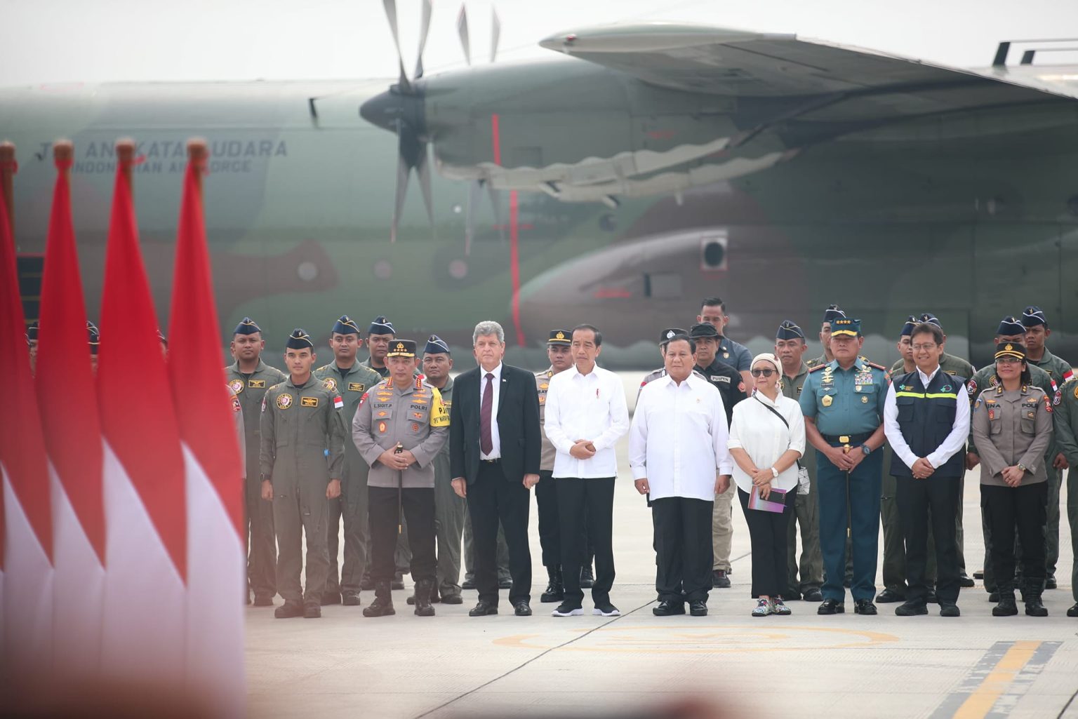 Prabowo Akan Mengambil Alih dari Jokowi, Bukan Menirunya