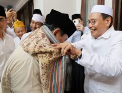 Pemimpin Ponpes Buntet Cirebon Memberikan Dukungan kepada Prabowo-Gibran di Pilpres 2024