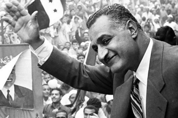 Lett. Kol. Gamal Abdel Nasser: Menulis Ulang Sejarah Pemimpin Militer Mesir