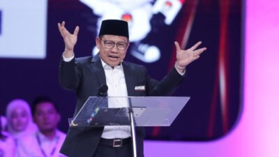 Khofifah mendukung pasangan Prabowo-Gibran, sementara Cak Imin yakin dapat meraih suara di Jawa Timur.