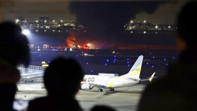 Tabrakan Pesawat Penjaga Pantai Jepang dengan Armada Japan Airlines di Bandara Haneda Menewaskan 5 Awak