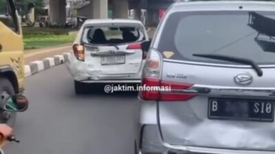 Mobil Penyok di Cipinang Dikejar-kejaran dan Viral, Diduga karena Senggolan