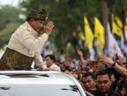 Ribuan Warga Kepulauan Riau Antusias Menyambut Kedatangan Prabowo Subianto