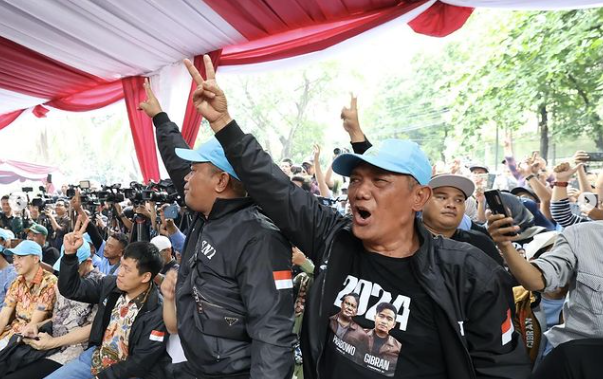 Para Nelayan Belawan Sumut Bahagia Bersua dengan Prabowo, Sampaikan Aspirasi untuk Kesejahteraan