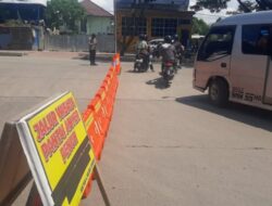 Jalan Menuju Anyer Ditutup karena Tempat Wisata Sudah Penuh
