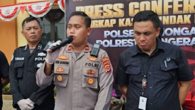 Pria Paruh Baya Terpaksa Mengambil Rp 5 Juta dari Jasa Tukar Uang Baru Saat Kepepet Lebaran