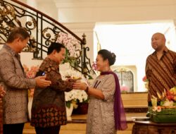 Prabowo Subianto Attends Birthday Celebration for Titiek Soeharto’s 65th Birthday