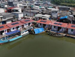 Jakarta Fishermen’s Village Thanks Prabowo Subianto for Providing Floating Homes