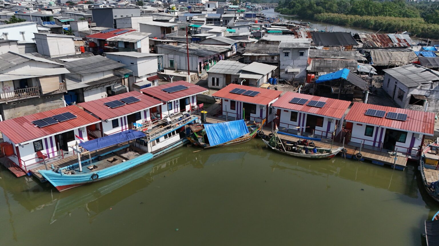 Jakarta Fishermen’s Village Thanks Prabowo Subianto for Providing Floating Homes