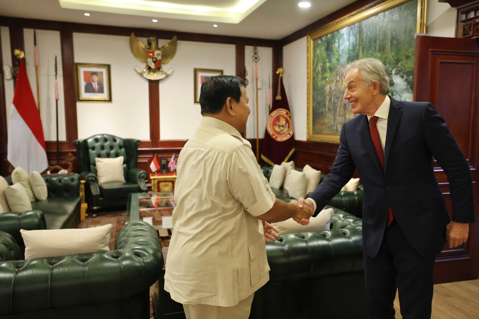 Tony Blair Visits Prabowo Subianto at the Ministry of Defense to Congratulate Him on Presidential Election