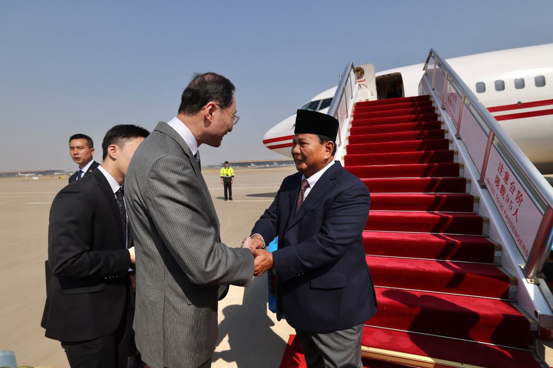 Prabowo Subianto Tiba di Tiongkok, Bertemu dengan Xi Jinping, Perdana Menteri, dan Menteri Pertahanan Tiongkok