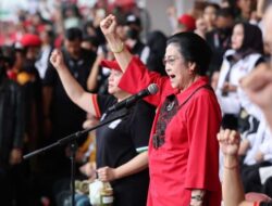 Megawati Mendapatkan Dukungan dari 8 Calon Gubernur DKI, Apa Nasib Ahok?