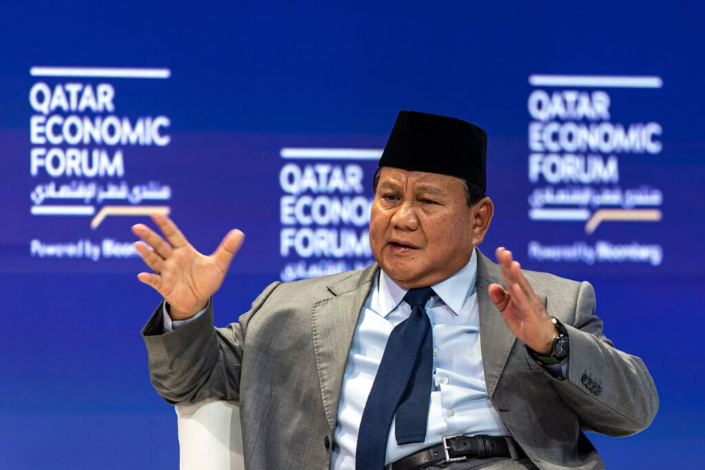 Prabowo Subianto Delivers Comprehensive Speech on Democracy in Leadership, Receives Praise at Qatar Economic Forum