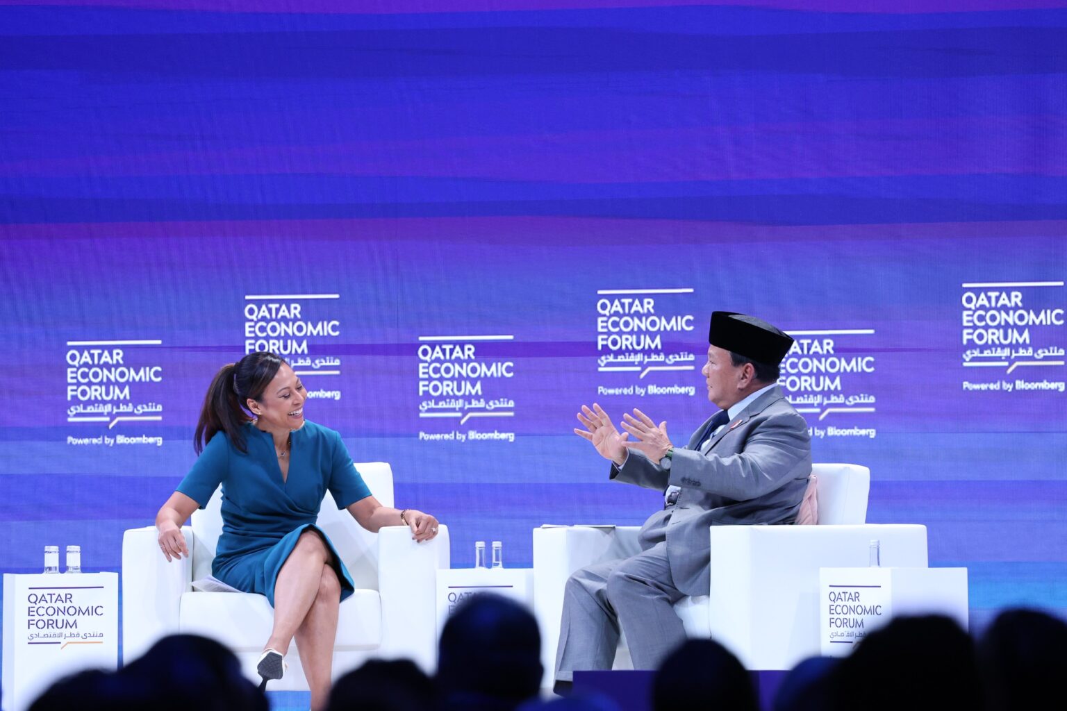 Prabowo Subianto Memberikan Penjelasan Mendalam tentang Demokrasi dalam Kepemimpinannya, Disambut Hangat di Qatar Economic Forum