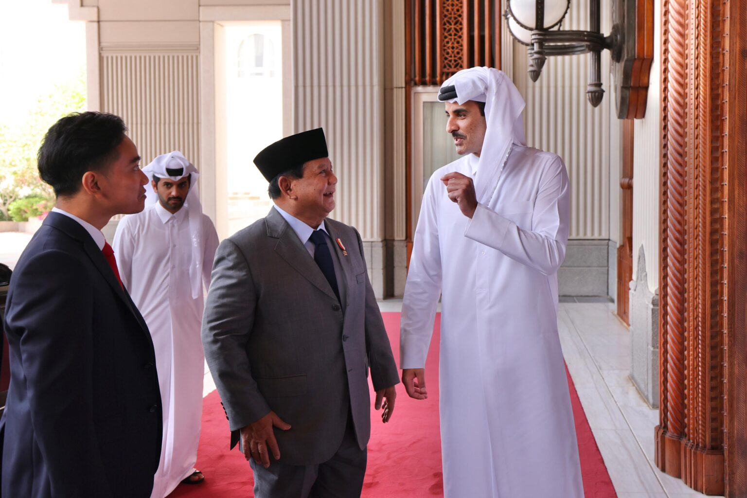 Prabowo Subianto and Gibran Rakabuming Raka Hold Meeting with Emir of Qatar and Qatar PM, Discuss Cooperation and Gaza Situation