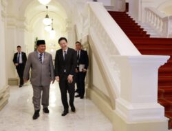 Prabowo Subianto Meets with New Singapore Prime Minister, Extends Congratulations and Talks Defense Cooperation