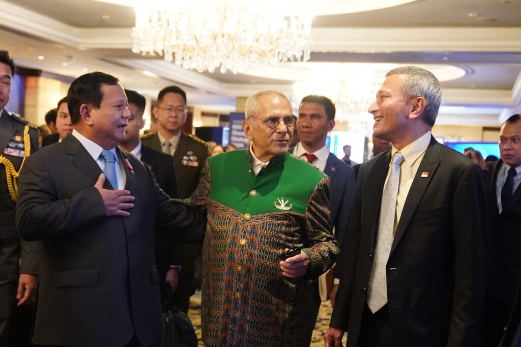 Intimate Moment as Prabowo Subianto Embraces Timor Leste President Ramos Horta at IISS Shangri-La Forum