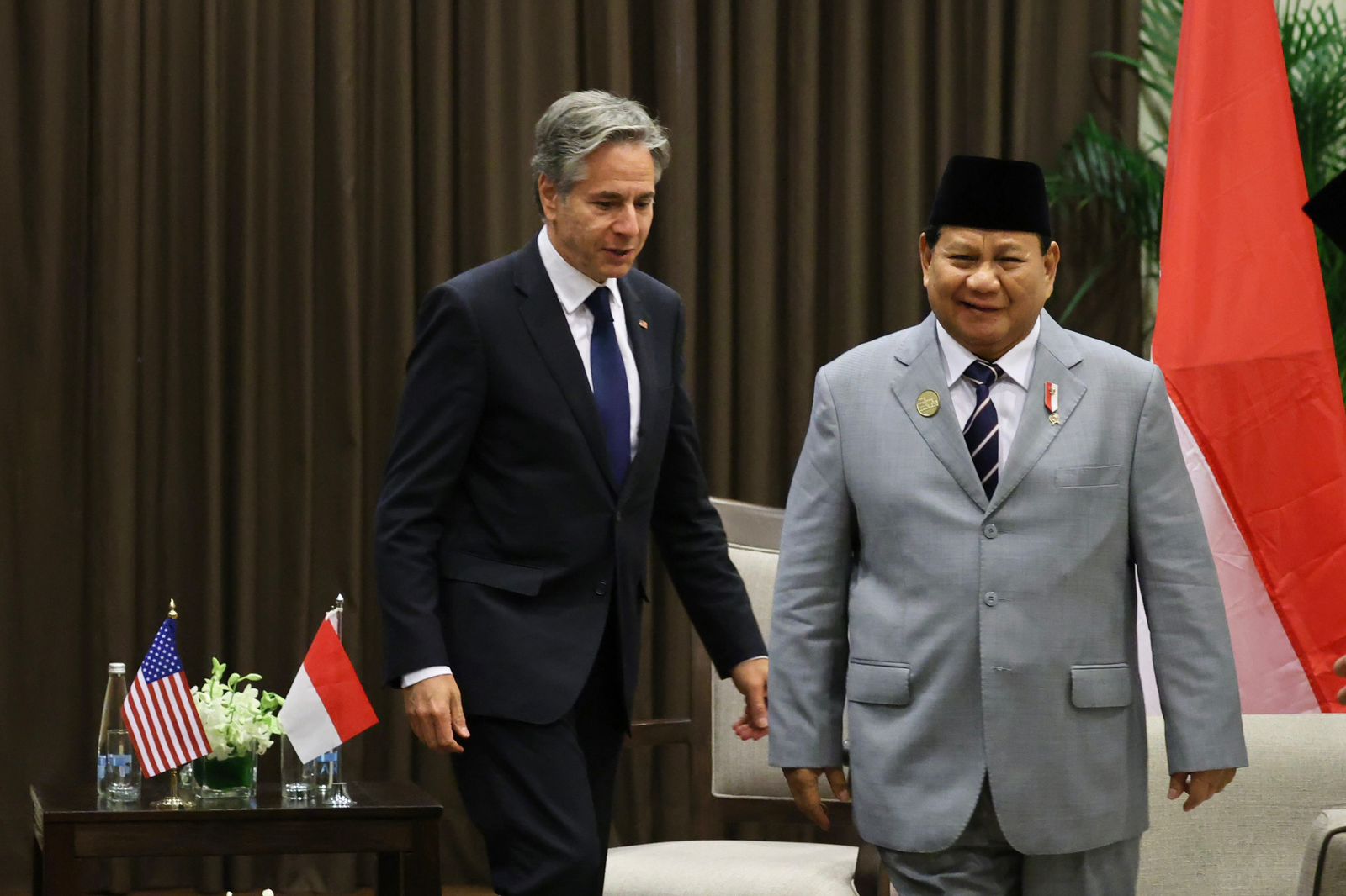 Prabowo Subianto Calls on Other Governments to Pressure Israel to End Attacks