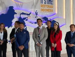 Saat Mengunjungi DPP Partai Nasdem, Kaesang Berikan Oleh-oleh dari Surya Paloh