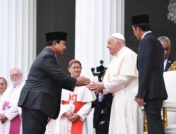 Prabowo Subianto Membagikan Momennya Bersalaman dengan Paus Fransiskus: Indonesia Dikaruniai Keberagaman dan Harmoni