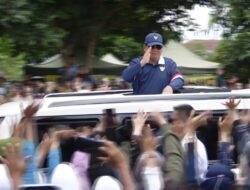 Magelang Residents warmly welcome Prabowo Subianto after Merah Putih Cabinet Retreat