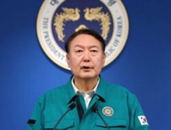 “Yoon Suk Yeol: Dimakzulkan & Tangguh dari Kepresidenan”
