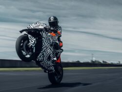 Berita Terbaru: KTM Rilis Superbike Baru!