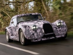 Morgan Mengumumkan Mobil Sport Terbaru dengan Dukungan BMW