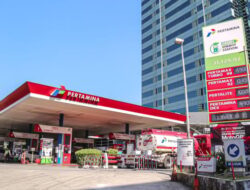 Penyegelan SPBU setelah 50 Motor dan 3 Mobil Mogok Akibat Bahan Bakar Tercampur Air