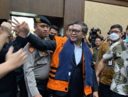 Hasto Kristiyanto Didakwa Merintangi Penyidikan Kasus Harun Masiku: Berita Terbaru SEO