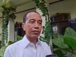 Jokowi Memilih Tunjukkan Ijazah Asli: Pengungkapan Viral
