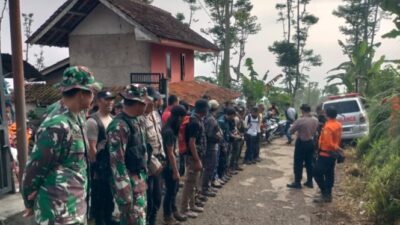 Pendaki Asal Karawang Ditemukan Selamat setelah 4 Hari Hilang di Gunung Cikuray