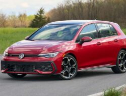 Penurunan Popularitas Volkswagen Golf: Sebab dan Solusinya