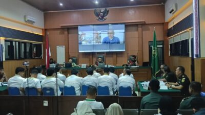 Tangis Keluarga di Sidang Pelaku Penembakan Polri Saat Gerebek Judi Sabung Ayam
