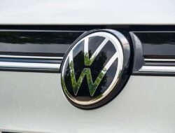 Peluncuran Platform EV Baru VW Tetap Mempertahankan Dukungan untuk Mesin Pembakaran