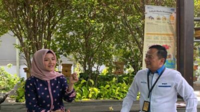 Bantahan Stafsus Tentang Gibran Main Padel saat Demo di Jakarta