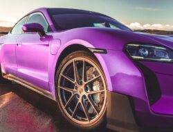 Porsche Berencana Tambah Fitur Kontroversial ke Mobil Listrik