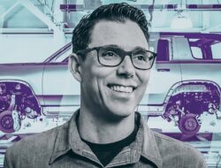 Rivian CEO Unveils Custom-Defined Software Solution