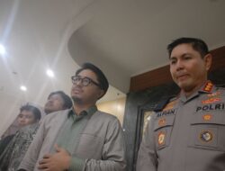 Penyerahan Lima Kucing oleh Sherina kepada Uya Kuya – Berita Terkini