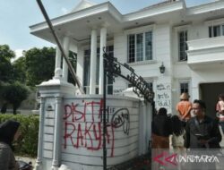 Polisi buru provokator lain dalam penjarahan rumah Uya Kuya